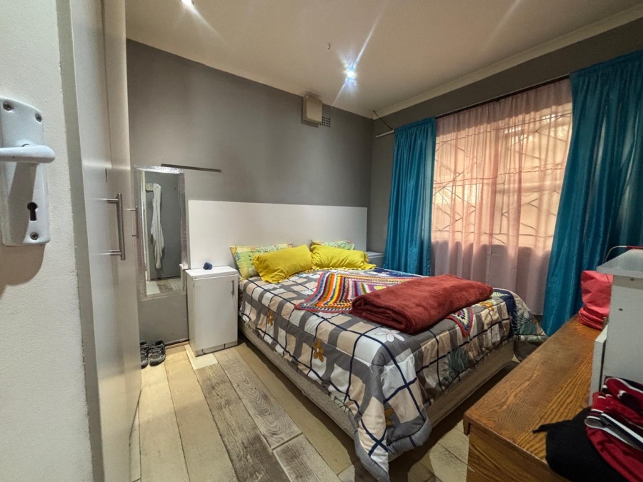 7 Bedroom Property for Sale in Beverly Park Western Cape